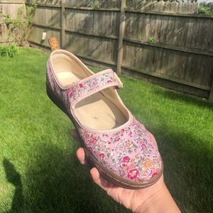 Floral Barnaby canvas Doc Martens